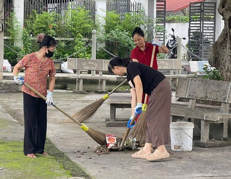 Xuân Mai ra quân tổng vệ sinh môi trường, chủ động phòng chống sốt xuất huyết- Ảnh 3.