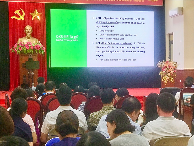ỨNG DỤNG CÔNG NGHỆ SỐ TRONG QUẢN TRỊ CÔNG VỤ: XÃ NGỌC HỒI TRIỂN KHAI DIỆN RỘNG HỆ THỐNG HANOIWORK- Ảnh 3.