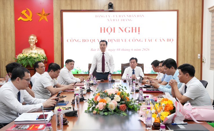 Đảng uỷ- UBND xã Bát Tràng công bố các quyết định về công tác cán bộ- Ảnh 3.