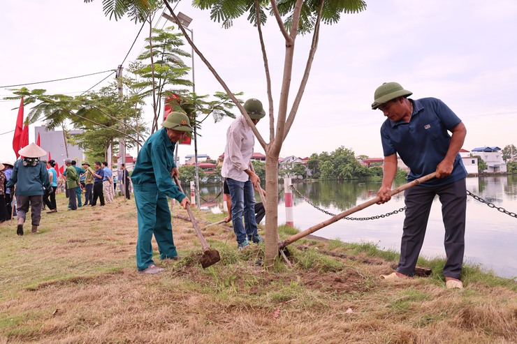 XÃ HÒA XÁ PHÁT ĐỘNG PHONG TRÀO “TOÀN DÂN CHUNG TAY BẢO VỆ MÔI TRƯỜNG, VÌ THỦ ĐÔ XANH - SẠCH - ĐẸP”- Ảnh 5.