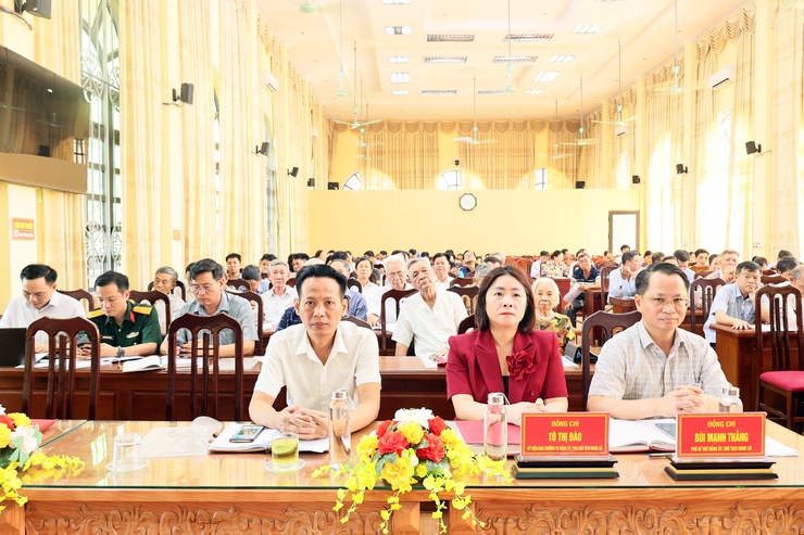 UBND xã Quảng Bị tổ chức Hội nghị triển khai xây dựng phương án sắp xếp thôn và dự kiến tên gọi các thôn sau sắp xếp trên địa bàn xã- Ảnh 4.