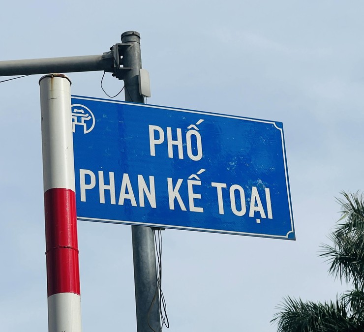 Phường Dương Nội xây dựng phố Phan Kế Toại trở thành tuyến phố đảm bảo an toàn thực phẩm- Ảnh 1.