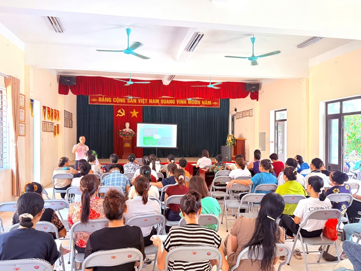 XÃ HÁT MÔN: NÂNG CAO NĂNG LỰC CHO ĐỘI NGŨ CÁN BỘ TỔ TIẾT KIỆM VÀ VAY VỐN- Ảnh 1.