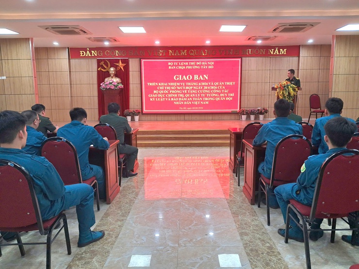 Ban CHQS phường Tây Hồ quán triệt Chỉ thị 76/CT-BQP và triển khai nhiệm vụ công tác trọng tâm tháng 6/2026- Ảnh 1.