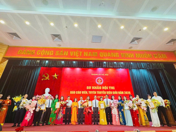 Xã Thiên Lộc giành giải Ba tại Hội thi báo cáo viên, tuyên truyền viên giỏi cụm 5 thành phố Hà Nội- Ảnh 3.