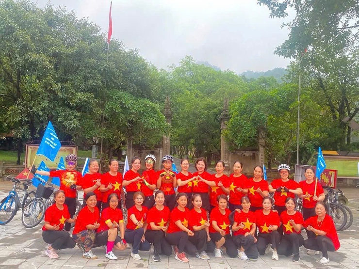 PHỤ NỮ SÓC SƠN CHUNG TAY HÀNH ĐỘNG VÌ KHÔNG KHÍ SẠCH VÀ GIAO THÔNG XANH- Ảnh 3.