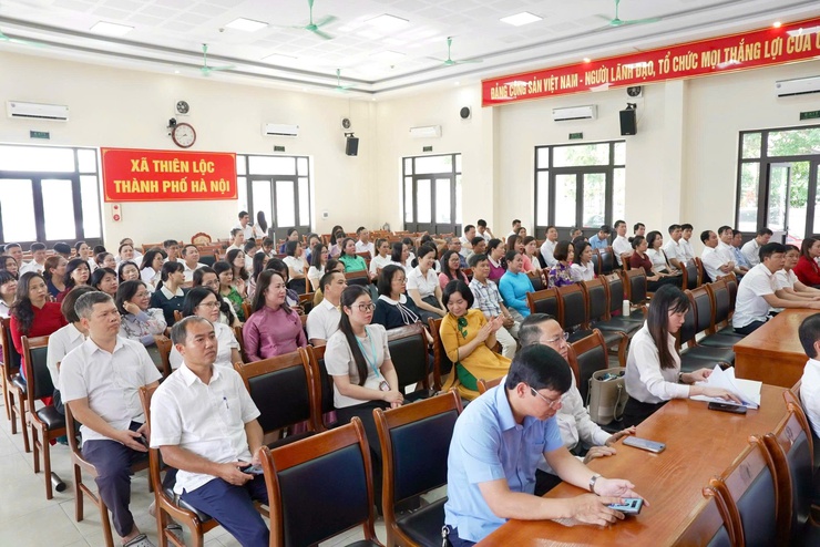 UBND xã Thiên Lộc tổng kết, trao giải cuộc thi trực tuyến tìm hiểu, tuyên truyền cải cách hành chính, chuyển đổi số năm 2026- Ảnh 9.