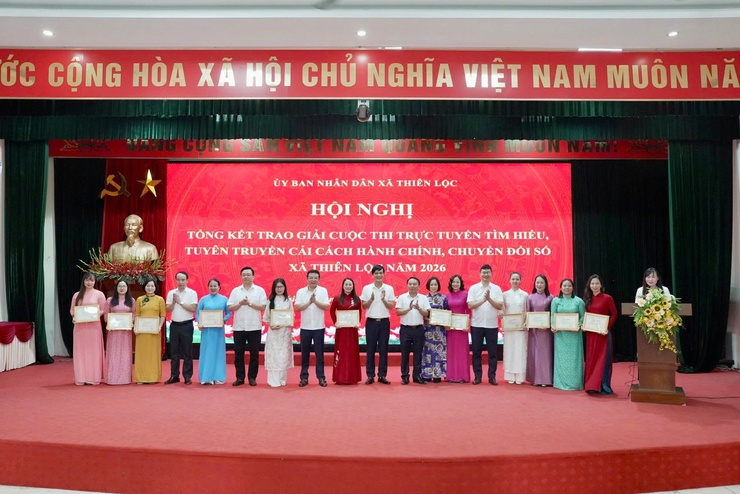 UBND xã Thiên Lộc tổng kết, trao giải cuộc thi trực tuyến tìm hiểu, tuyên truyền cải cách hành chính, chuyển đổi số năm 2026- Ảnh 15.