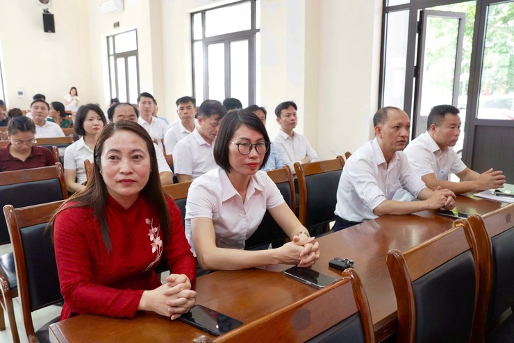 UBND xã Thiên Lộc tổng kết, trao giải cuộc thi trực tuyến tìm hiểu, tuyên truyền cải cách hành chính, chuyển đổi số năm 2026- Ảnh 6.