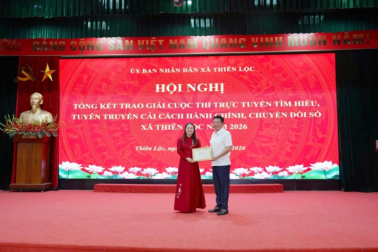 UBND xã Thiên Lộc tổng kết, trao giải cuộc thi trực tuyến tìm hiểu, tuyên truyền cải cách hành chính, chuyển đổi số năm 2026- Ảnh 11.