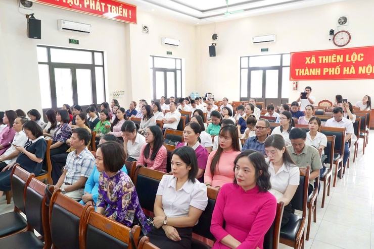 UBND xã Thiên Lộc tổng kết, trao giải cuộc thi trực tuyến tìm hiểu, tuyên truyền cải cách hành chính, chuyển đổi số năm 2026- Ảnh 8.