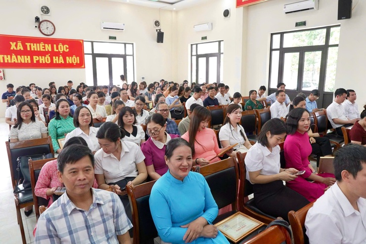 UBND xã Thiên Lộc tổng kết, trao giải cuộc thi trực tuyến tìm hiểu, tuyên truyền cải cách hành chính, chuyển đổi số năm 2026- Ảnh 7.