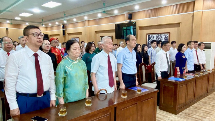 LỄ TRUY TẶNG DANH HIỆU VINH DỰ NHÀ NƯỚC “BÀ MẸ VIỆT NAM ANH HÙNG” ĐỐI VỚI MẸ LÊ THỊ HỢP- Ảnh 2.