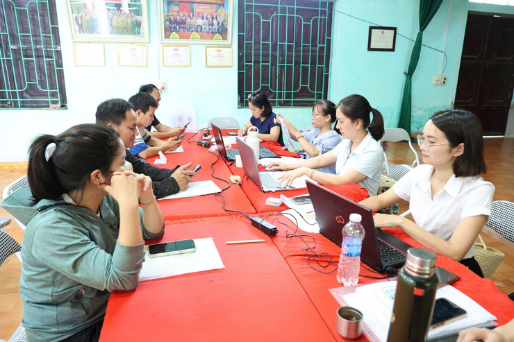 BHXH cơ sở Quốc Oai hướng dẫn hộ kinh doanh, doanh nghiệp tham gia BHXH, BHYT tại xã Phú Nghĩa- Ảnh 3.