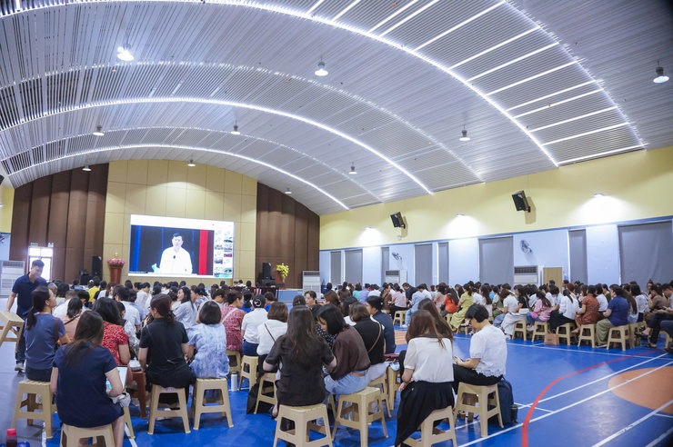 ĐIỂM CẦU UBND PHƯỜNG GIẢNG VÕ THAM DỰ HỘI NGHỊ HƯỚNG DẪN CÔNG TÁC COI THI KỲ THI TỐT NGHIỆP THPT NĂM 2026
- Ảnh 2.