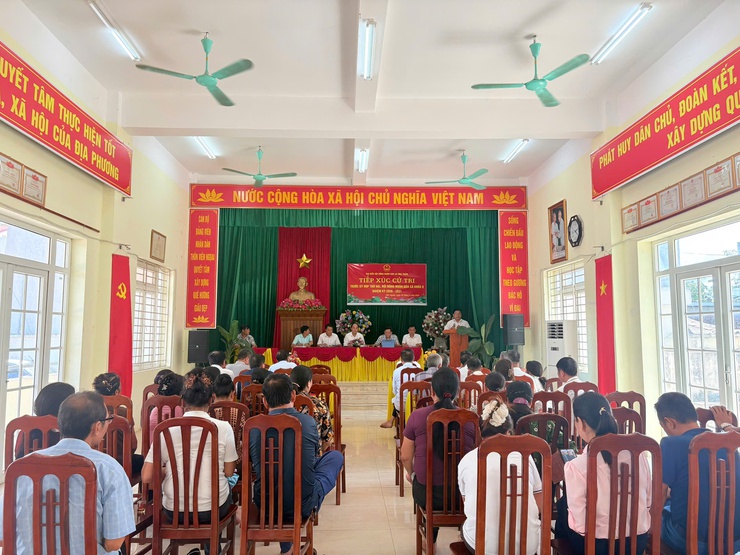 HĐND xã Ứng Thiên tiếp xúc cử tri trước Kỳ họp thứ Hai, khóa II- Ảnh 2.