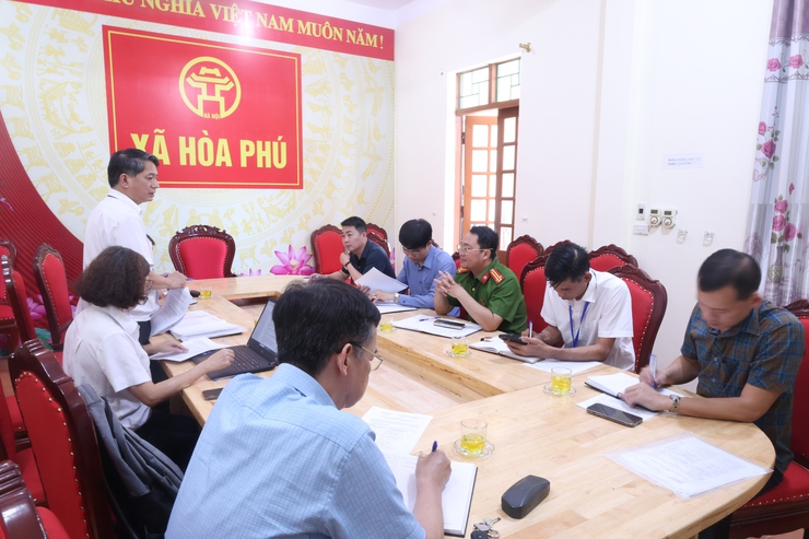 Xã Hòa Phú: Tiếp đoàn kiểm tra của Chi cục thú y Hà Nội- Ảnh 1.
