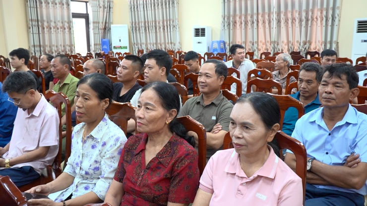 Gần 250 thành viên tổ chuyển đổi số cộng đồng xã Thanh Oai tập huấn Bình dân học vụ số, chuyển đổi số- Ảnh 2.