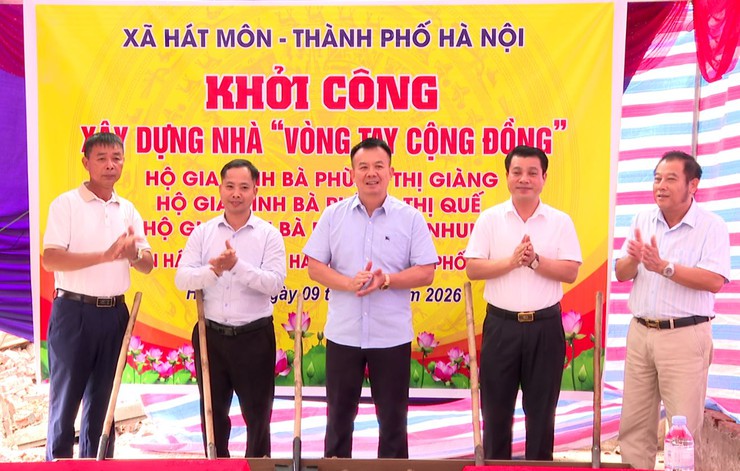 Lễ khởi công xây dựng 3 ngôi nhà “Vòng tay cộng đồng” tại thôn Hát Môn 4 xã Hát Môn- Ảnh 4.