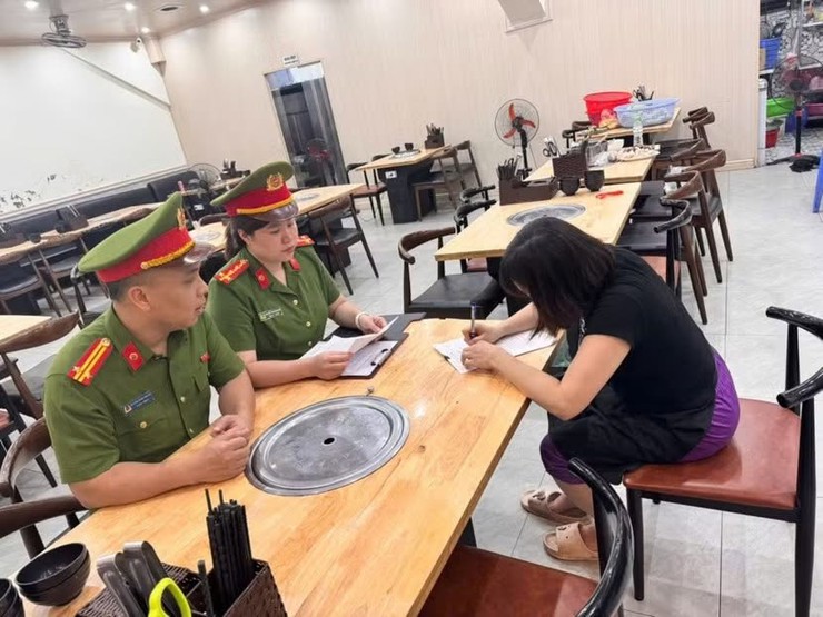 CAP Bạch Mai: Quyết liệt giải quyết 'điểm nghẽn' an toàn thực phẩm- Ảnh 1.
