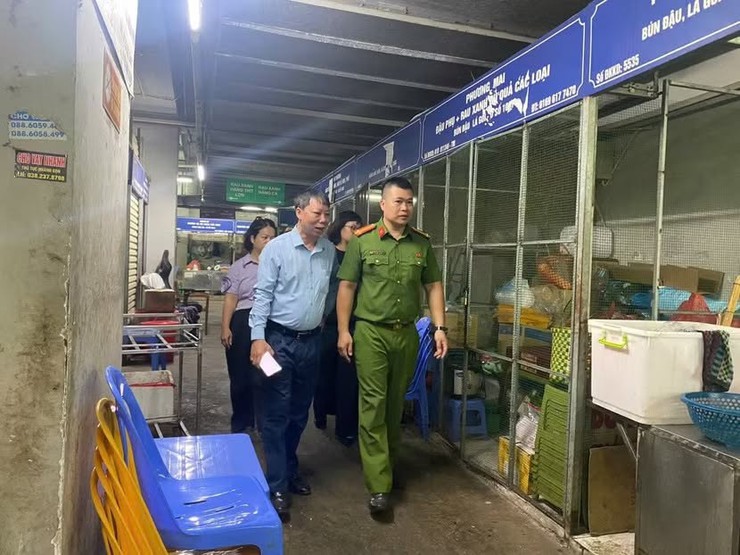 CAP Bạch Mai: Quyết liệt giải quyết 'điểm nghẽn' an toàn thực phẩm- Ảnh 7.