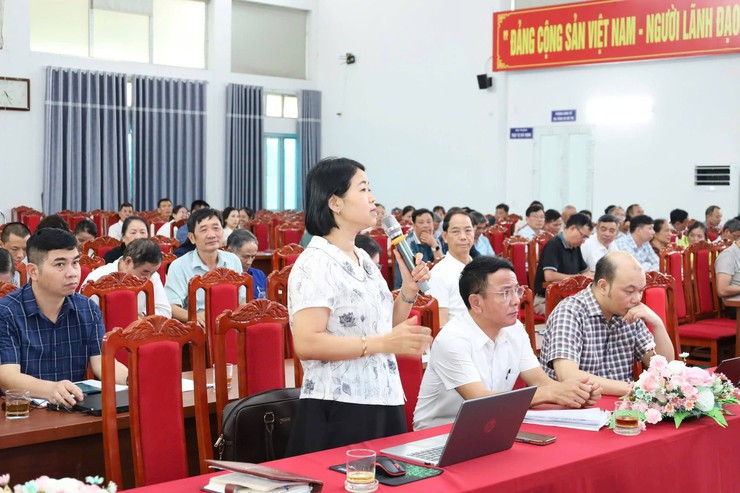 Phường Tùng Thiện tổ chức hội nghị lấy ý kiến về đề án sắp xếp tổ dân phố, tạo đồng thuận cho giai đoạn phát triển mới

- Ảnh 2.