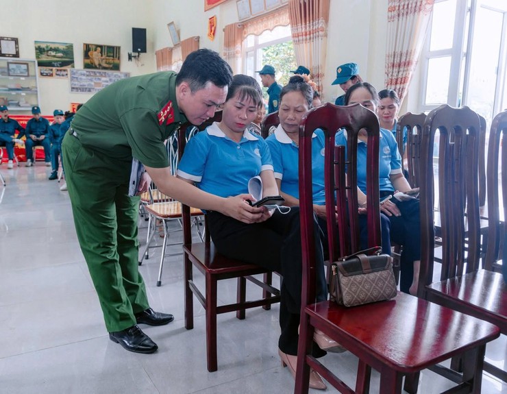 CHI HỘI PHỤ NỮ THÔN MIÊNG HẠ RA MẮT MÔ HÌNH “CHI HỘI PHỤ NỮ SỐ"- Ảnh 4.