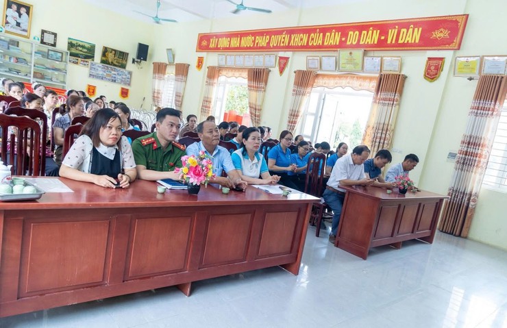 CHI HỘI PHỤ NỮ THÔN MIÊNG HẠ RA MẮT MÔ HÌNH “CHI HỘI PHỤ NỮ SỐ"- Ảnh 1.