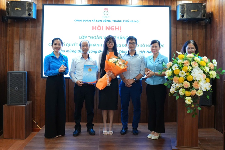 Công đoàn xã Sơn Đồng ra mắt lớp Đoàn viên tháng 5 và công bố Quyết định thành lập 06 công đoàn cơ sở mới- Ảnh 8.