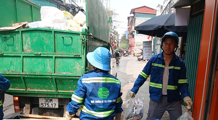 Thông báo phân loại, thu gom và xử lý rác thải nguy hoại trên địa bàn phường Thanh Liệt- Ảnh 1.