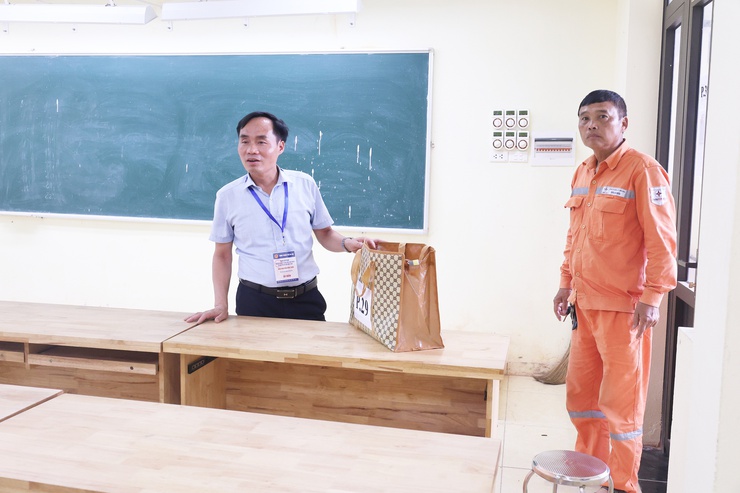 Xã Hòa Phú: Kiểm tra công tác chuẩn bị cơ sở vật chất và các điều kiện đảm bảo phục vụ kỳ thi tốt nghiệp THPT năm 2026- Ảnh 2.