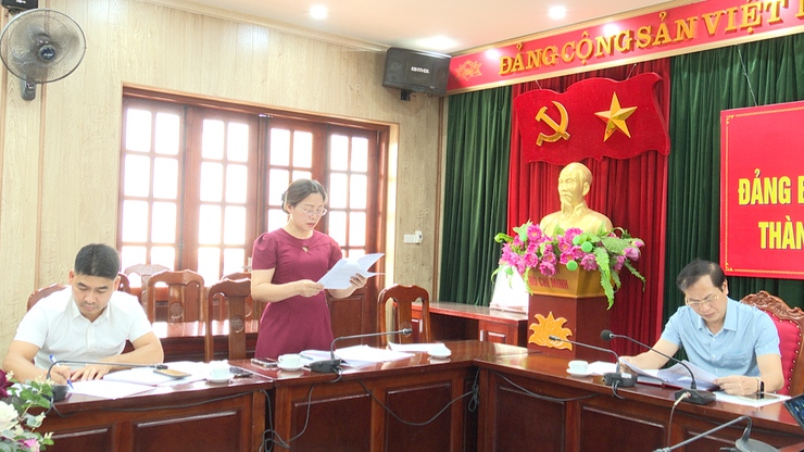 Hội nghị giao ban định kỳ tháng 5 và triển khai chương trình công tác tháng 6/2026 của HĐND xã- Ảnh 1.