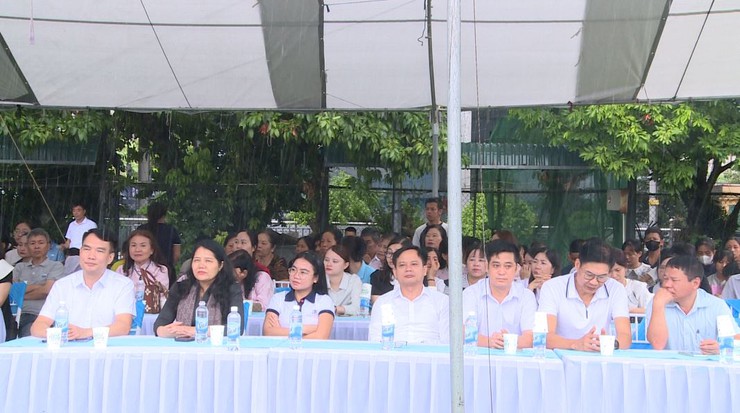 UBND xã Phúc Lộc tổ chức khai mạc các lớp dạy bơi miễn phí cho trẻ em và các lớp năng khiếu hè năm 2026- Ảnh 1.