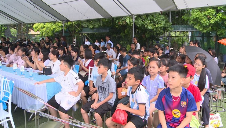 UBND xã Phúc Lộc tổ chức khai mạc các lớp dạy bơi miễn phí cho trẻ em và các lớp năng khiếu hè năm 2026- Ảnh 3.