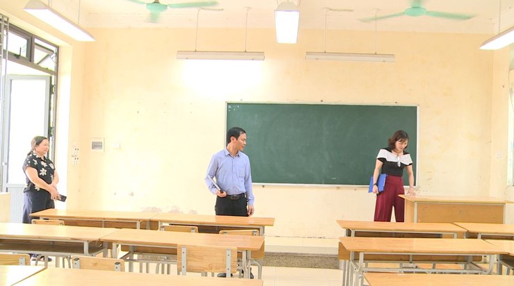 UBND xã Phúc Lộc kiểm tra công tác chuẩn bị Kỳ thi tốt nghiệp THPT năm 2026 tại điểm thi THPT Phúc Thọ- Ảnh 10.