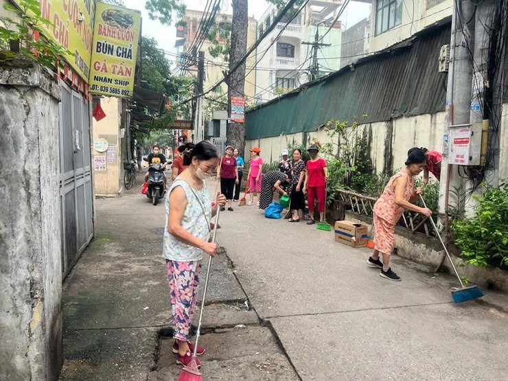 Đông Ngạc với phong trào bảo vệ môi trường, xây dựng phường “sáng – xanh – sạch – đẹp” văn minh, hiện đại và đáng sống.- Ảnh 7.