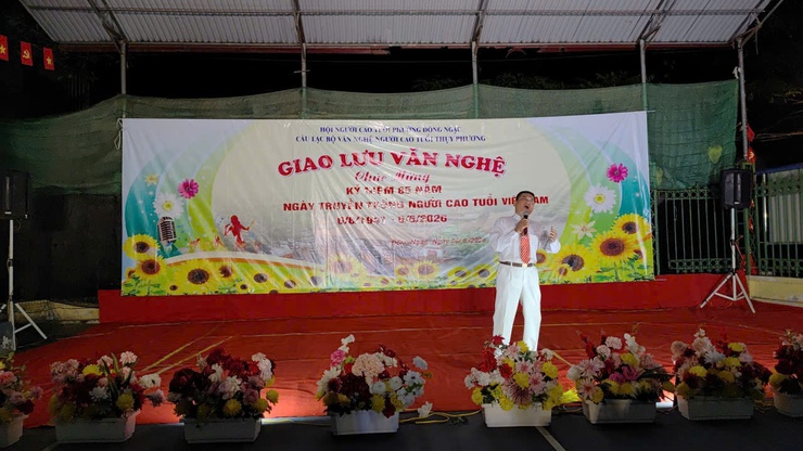 Câu lạc bộ Văn nghệ Người cao tuổi Thụy Phương – Phường Đông Ngạc tổ chức Chương trình Giao lưu Văn nghệ chào mừng kỷ niệm 85 năm ngày truyền thống Người cao tuổi Việt Nam- Ảnh 11.
