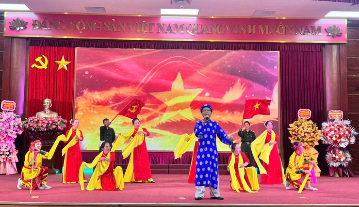 Xã Phúc Thọ kỷ niệm 85 năm Ngày truyền thống Người cao tuổi Việt Nam và tổ chức Liên hoan Tiếng hát dân ca năm 2026- Ảnh 4.