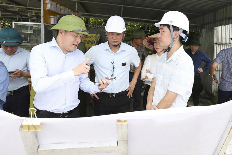 THƯỜNG TRỰC ĐẢNG ỦY XÃ SÓC SƠN KIỂM TRA THỰC ĐỊA CÔNG TÁC GIẢI PHÓNG MẶT BẰNG CÁC DỰ ÁN TRỌNG ĐIỂM- Ảnh 2.