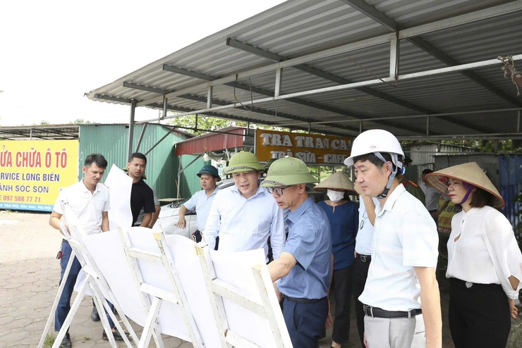 THƯỜNG TRỰC ĐẢNG ỦY XÃ SÓC SƠN KIỂM TRA THỰC ĐỊA CÔNG TÁC GIẢI PHÓNG MẶT BẰNG CÁC DỰ ÁN TRỌNG ĐIỂM- Ảnh 6.