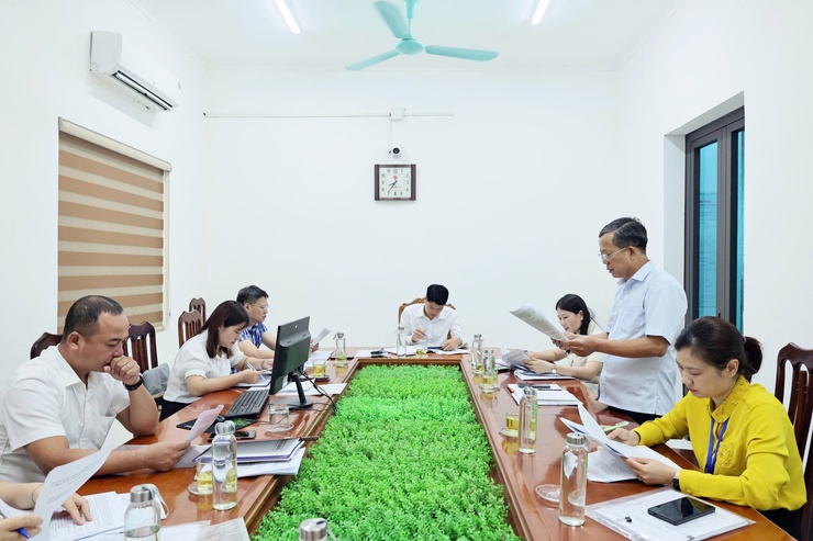 Ban Văn hóa - Xã hội HĐND xã Quảng Bị giám sát việc thực hiện chính sách trợ cấp hưu trí xã hội- Ảnh 1.