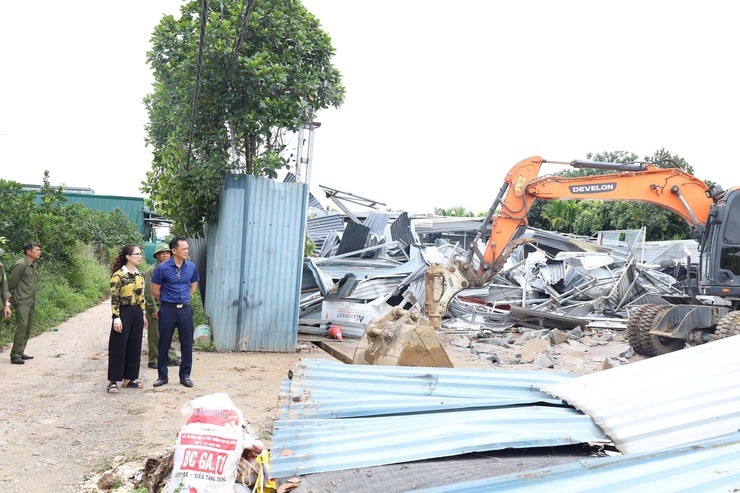 Phường Chương Mỹ kiên quyết xử lý 17 trường hợp vi phạm đất đai, thủy lợi- Ảnh 1.