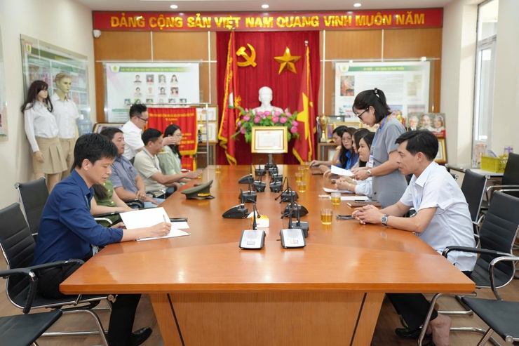 Phường Láng: Rà soát kỹ lưỡng, đảm bảo điều kiện tốt nhất cho thí sinh tại điểm thi Phan Huy Chú – Đống Đa- Ảnh 4.