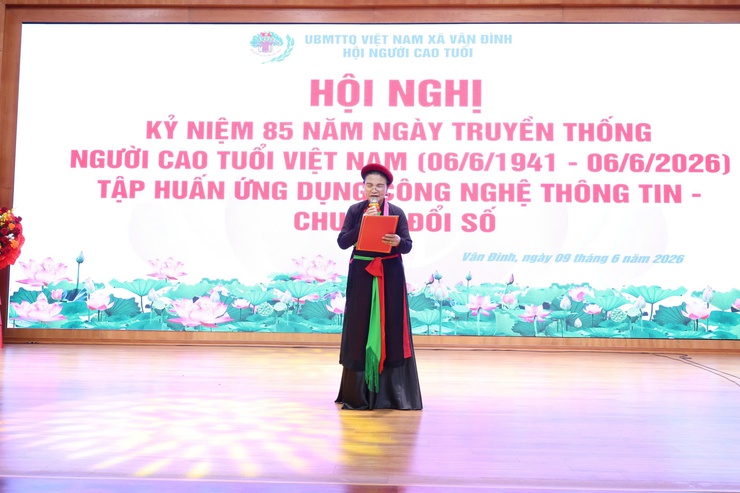 Hội người cao tuổi xã Vân Đình tổ chức Hội nghị Kỷ niệm 85 năm Ngày truyền thống Người cao tuổi Việt Nam và tập huấn Chuyển đổi số- Ảnh 6.