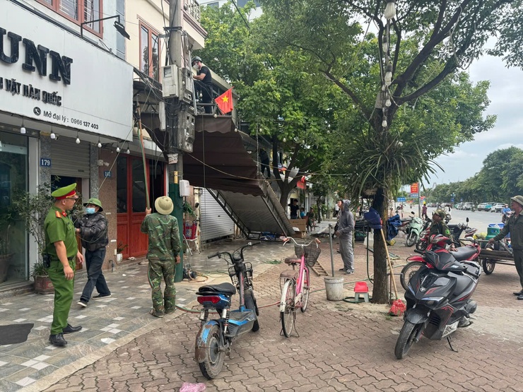 XÃ VĨNH THANH RA QUÂN CAO ĐIỂM LẬP LẠI TRẬT TỰ VĂN MINH ĐÔ THỊ, HÀNH LANG AN TOÀN GIAO THÔNG VÀ VỆ SINH MÔI TRƯỜNG- Ảnh 8.