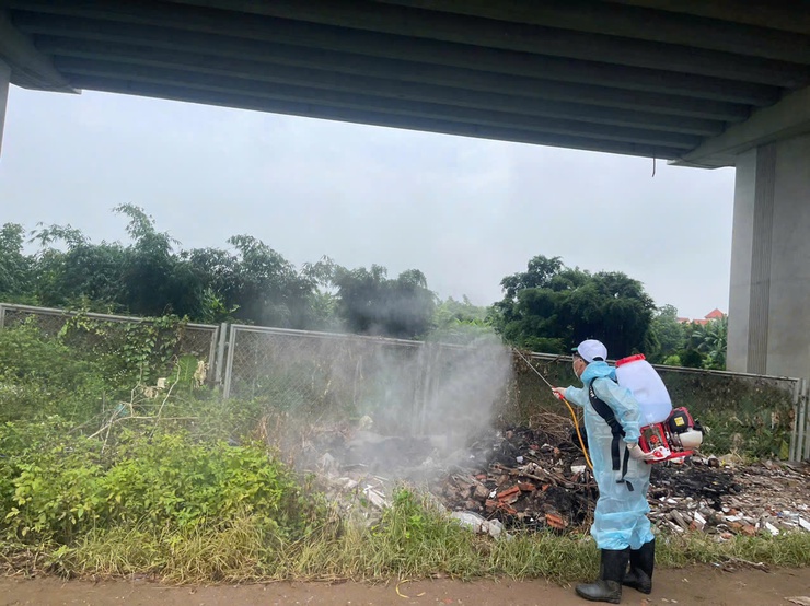 XÃ VĨNH THANH TRIỂN KHAI RA QUÂN VỆ SINH, KHỬ TRÙNG, TIÊU ĐỘC MÔI TRƯỜNG VÀ PHUN DIỆT RUỒI NĂM 2026- Ảnh 6.