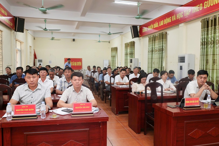 Hội nghị lấy ý kiến đóng góp vào đề án thành lập các tổ chức Đảng sau sáp nhập thôn, xóm, khu dân cư trên địa bàn xã- Ảnh 2.