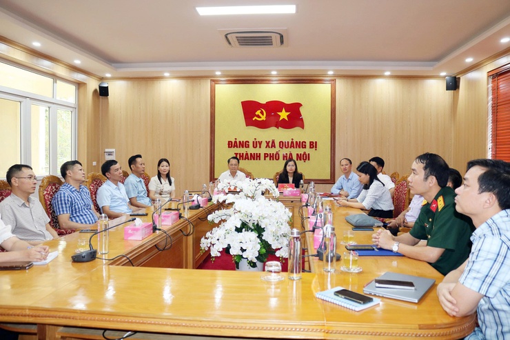 Xã Quảng Bị dự hội nghị trực tuyến sơ kết một năm vận hành bộ máy của hệ thống chính trị và chính quyền địa phương hai cấp trên địa bàn thành phố Hà Nội- Ảnh 3.
