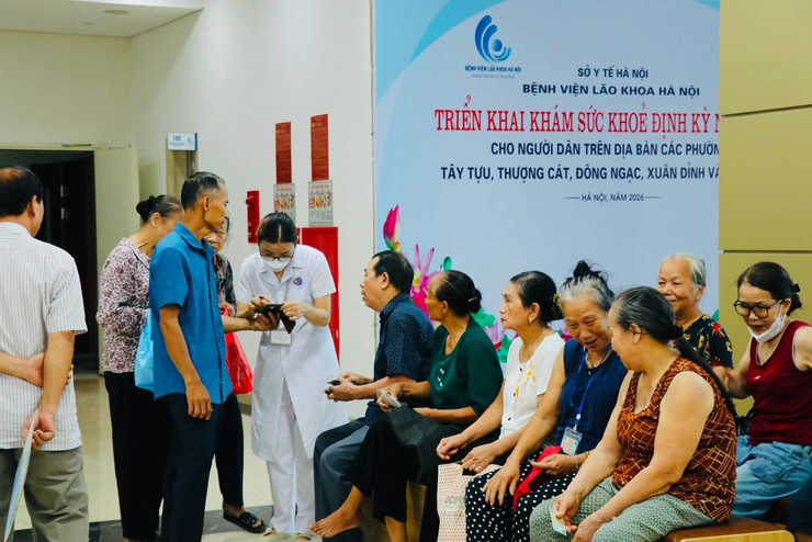 Bệnh viện Lão khoa Hà Nội triển khai khám sức khỏe định kỳ miễn phí cho người dân- Ảnh 1.