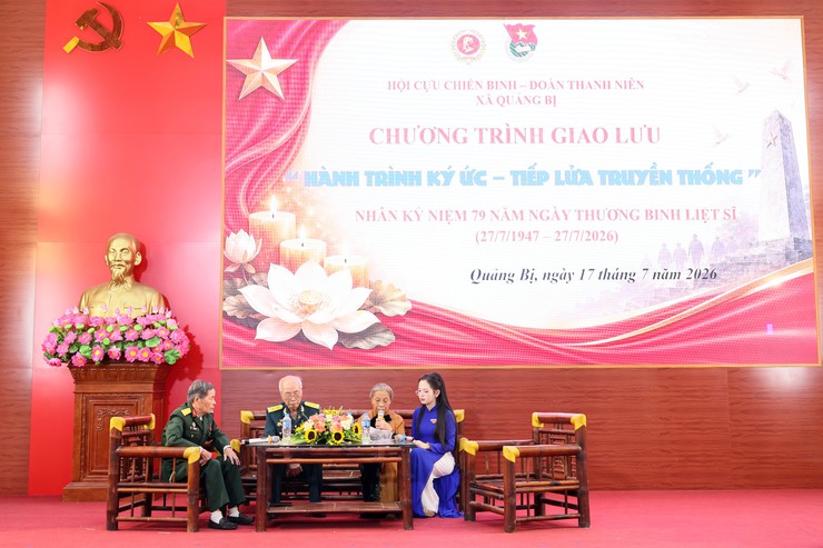Ủy ban MTTQ Việt Nam xã, Hội Cựu chiến binh và Đoàn thanh niên phối hợp tổ chức Chương trình “Hành trình ký ức – Nhật ký tri ân”- Ảnh 3.